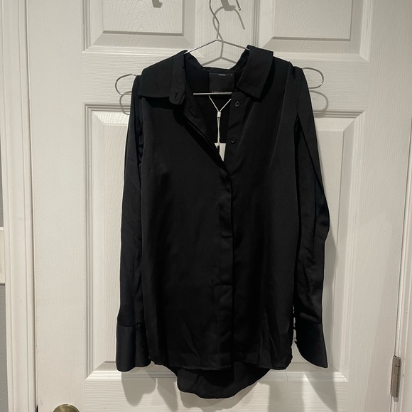 NWT C/MEO Collective Black Blouse with Cut-Out Sleeves - Picture 2 of 4
